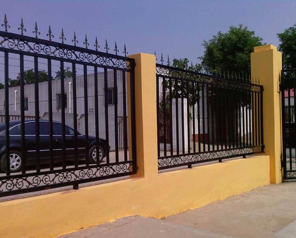 十堰鐵藝護(hù)欄有哪些方法延長(zhǎng)使用期限？